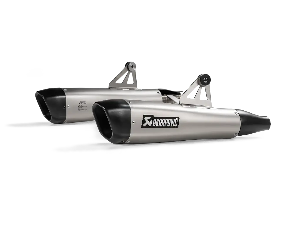 T120 Akrapovic Titanium Slip-On Boniville 